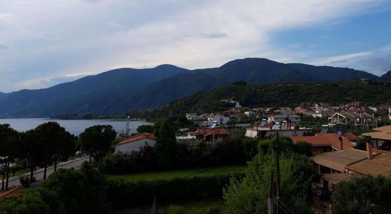 Ενοικιαζόμενα Δωμάτια Γεωργία Σταμούλου Roviész Kültér fotó